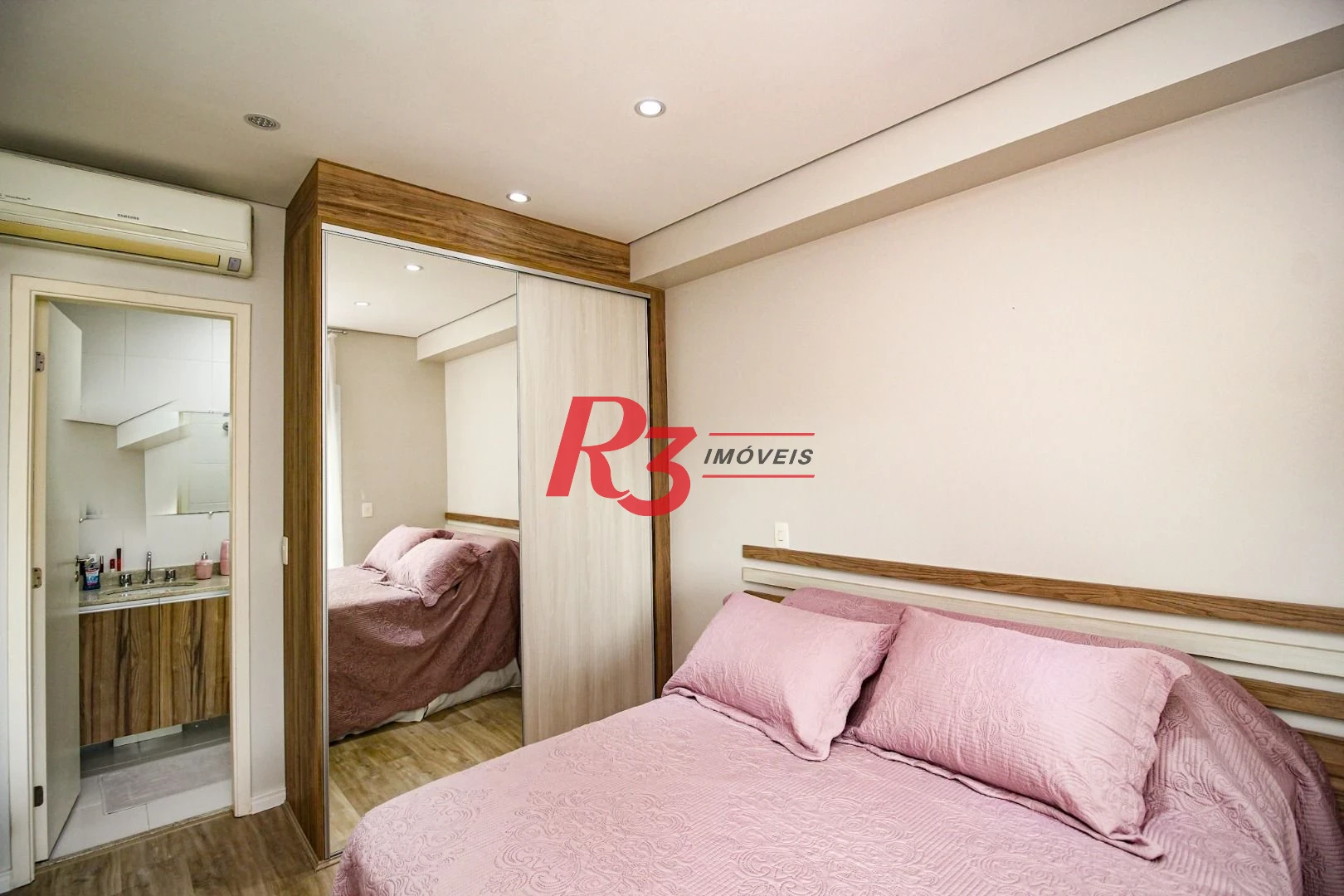 Apartamento à venda, 57 m² por R$ 880.000,00 - Gonzaga - Santos/SP
