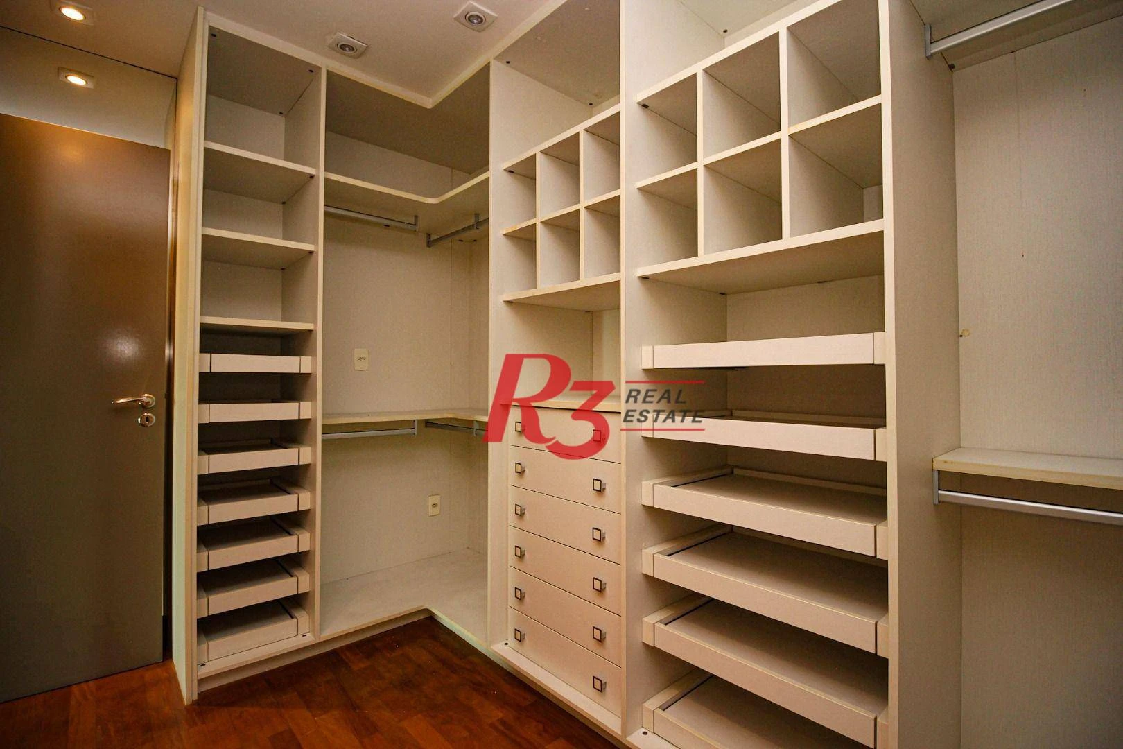 Apartamento de alto padrão para alugar, 475 m² por R$ 48.000/mês - Gonzaga - Santos/SP