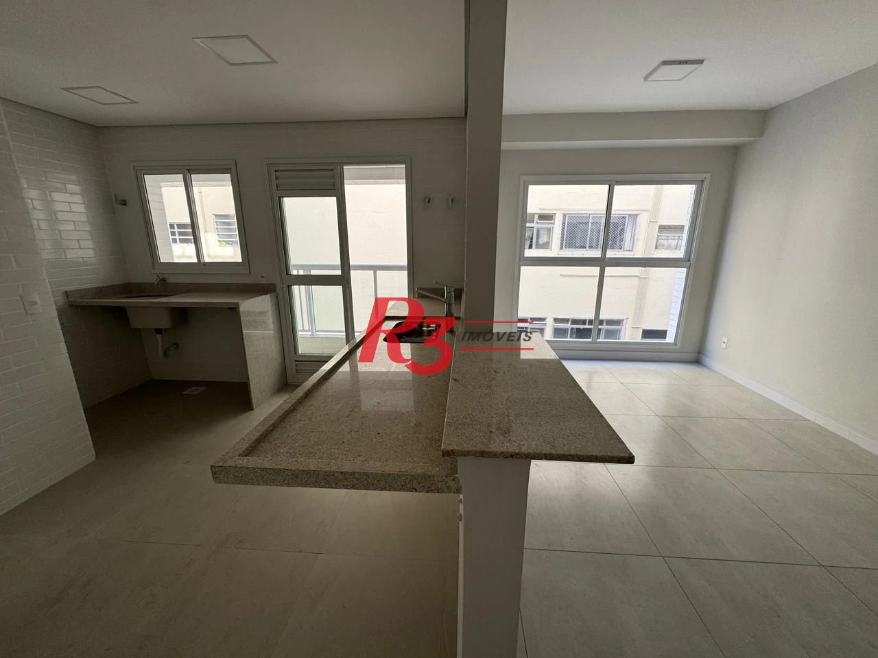 Apartamento com 2 dormitórios à venda, 82 m² por R$ 890.000,00 - Aparecida - Santos/SP