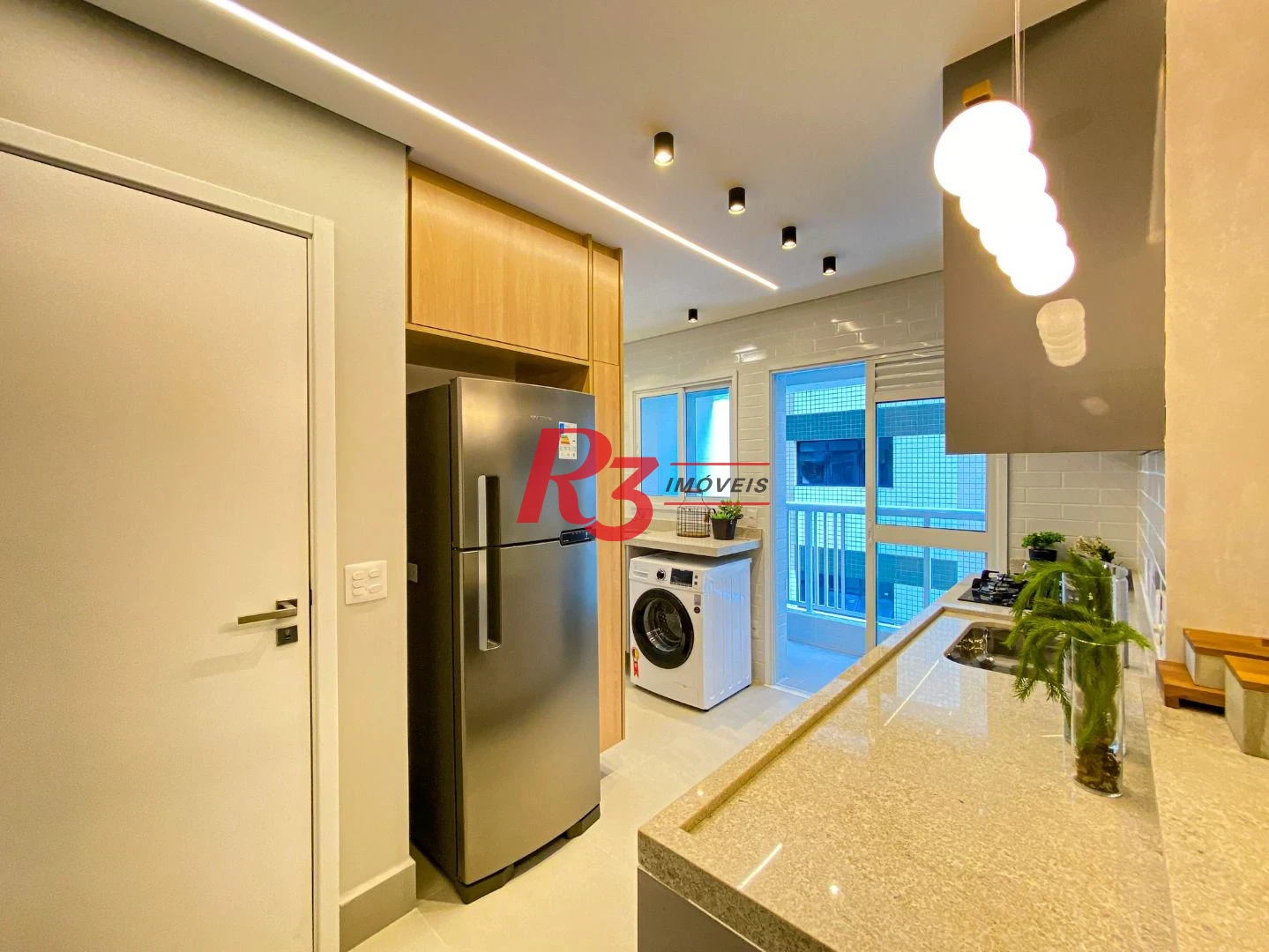 Apartamento com 2 dormitórios à venda, 82 m² por R$ 890.000,00 - Aparecida - Santos/SP