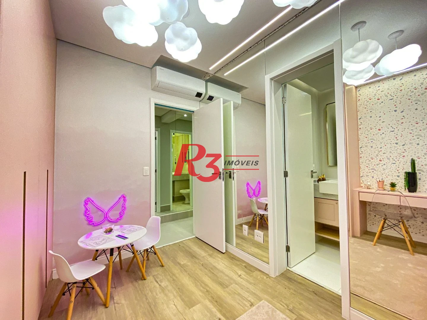 Apartamento com 2 dormitórios à venda, 82 m² por R$ 890.000,00 - Aparecida - Santos/SP
