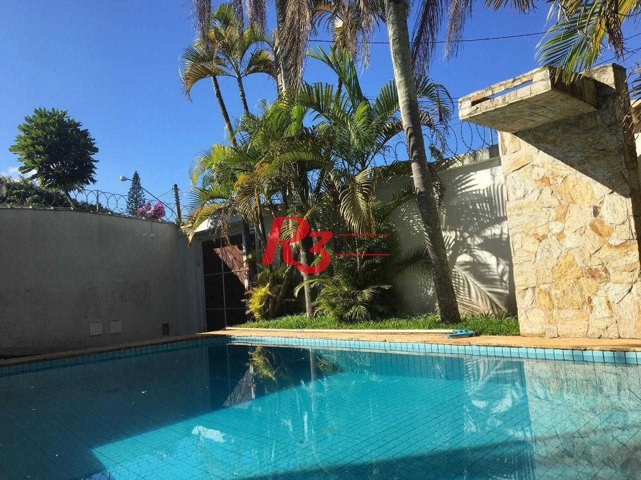 Casa com 3 dormitórios à venda, 200 m² por R$ 1.300.000,00 - Balneário Cidade Atlântica - Guarujá/SP