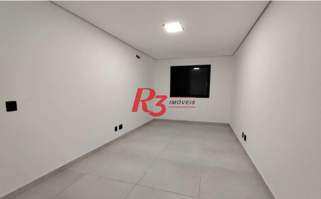 Casa com 3 dormitórios à venda, 290 m² por R$ 1.949.000,00 - Boqueirão - Santos/SP
