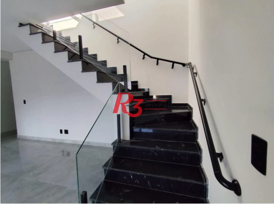Casa com 3 dormitórios à venda, 290 m² por R$ 1.949.000,00 - Boqueirão - Santos/SP