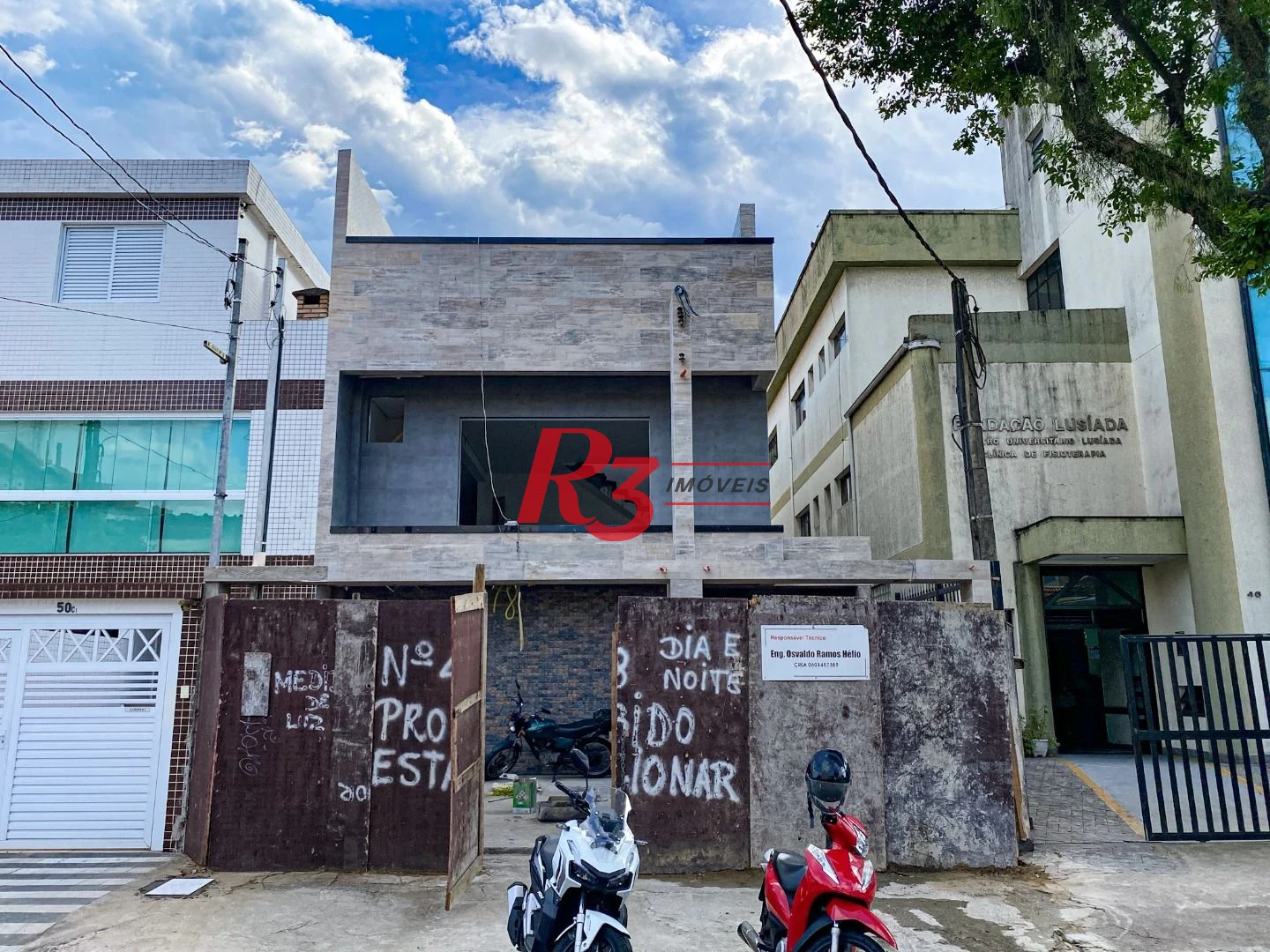 Casa com 3 dormitórios à venda, 290 m² - Boqueirão - Santos/SP