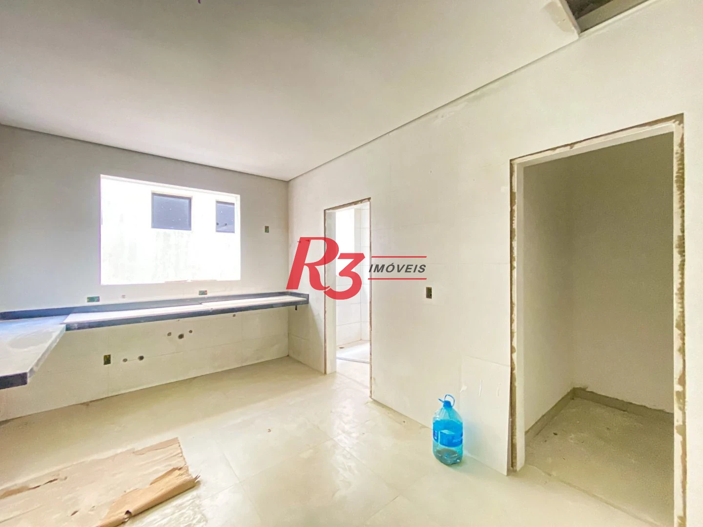 Casa com 3 dormitórios à venda, 290 m² - Boqueirão - Santos/SP