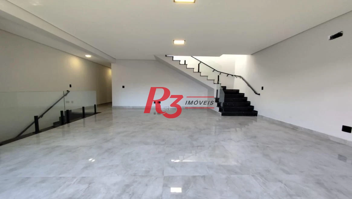 Casa com 3 dormitórios à venda, 290 m² por R$ 1.949.000,00 - Boqueirão - Santos/SP