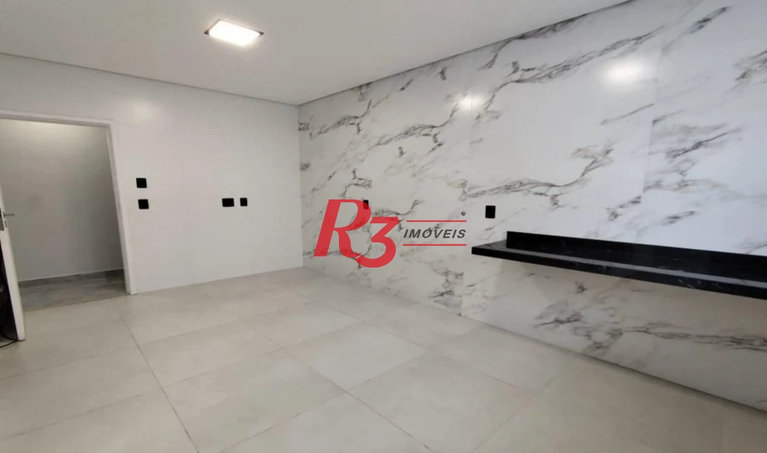 Casa com 3 dormitórios à venda, 290 m² por R$ 1.949.000,00 - Boqueirão - Santos/SP