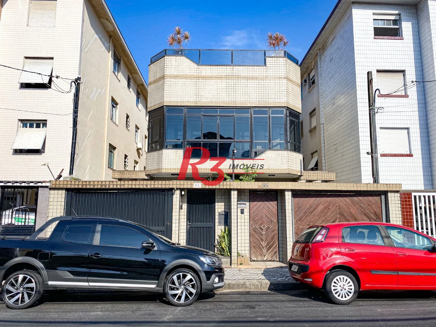 Sobrado com 5 dormitórios à venda, 258 m² - Embaré - Santos/SP