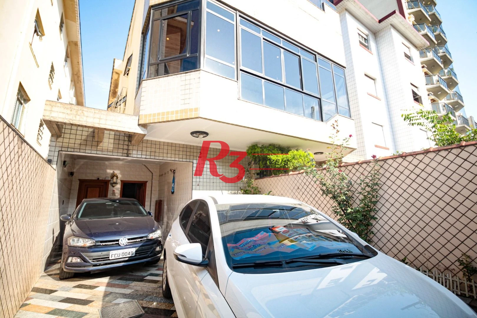 Sobrado com 5 dormitórios à venda, 258 m² - Embaré - Santos/SP
