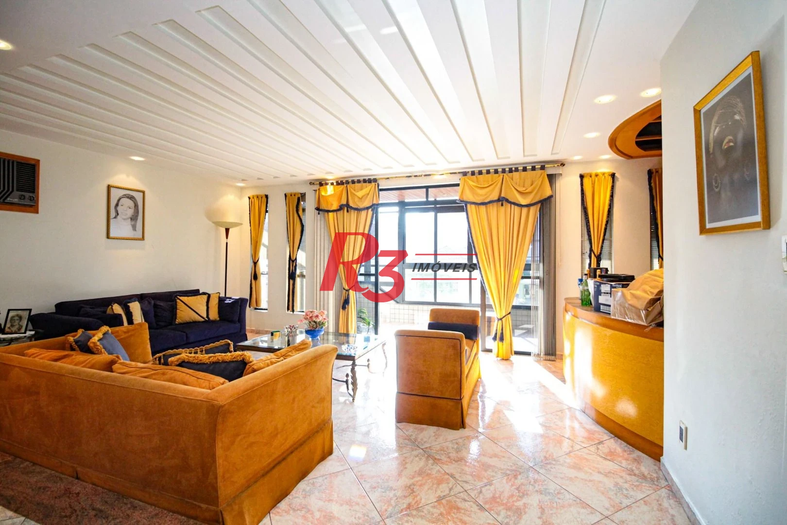 Sobrado com 5 dormitórios à venda, 258 m² - Embaré - Santos/SP