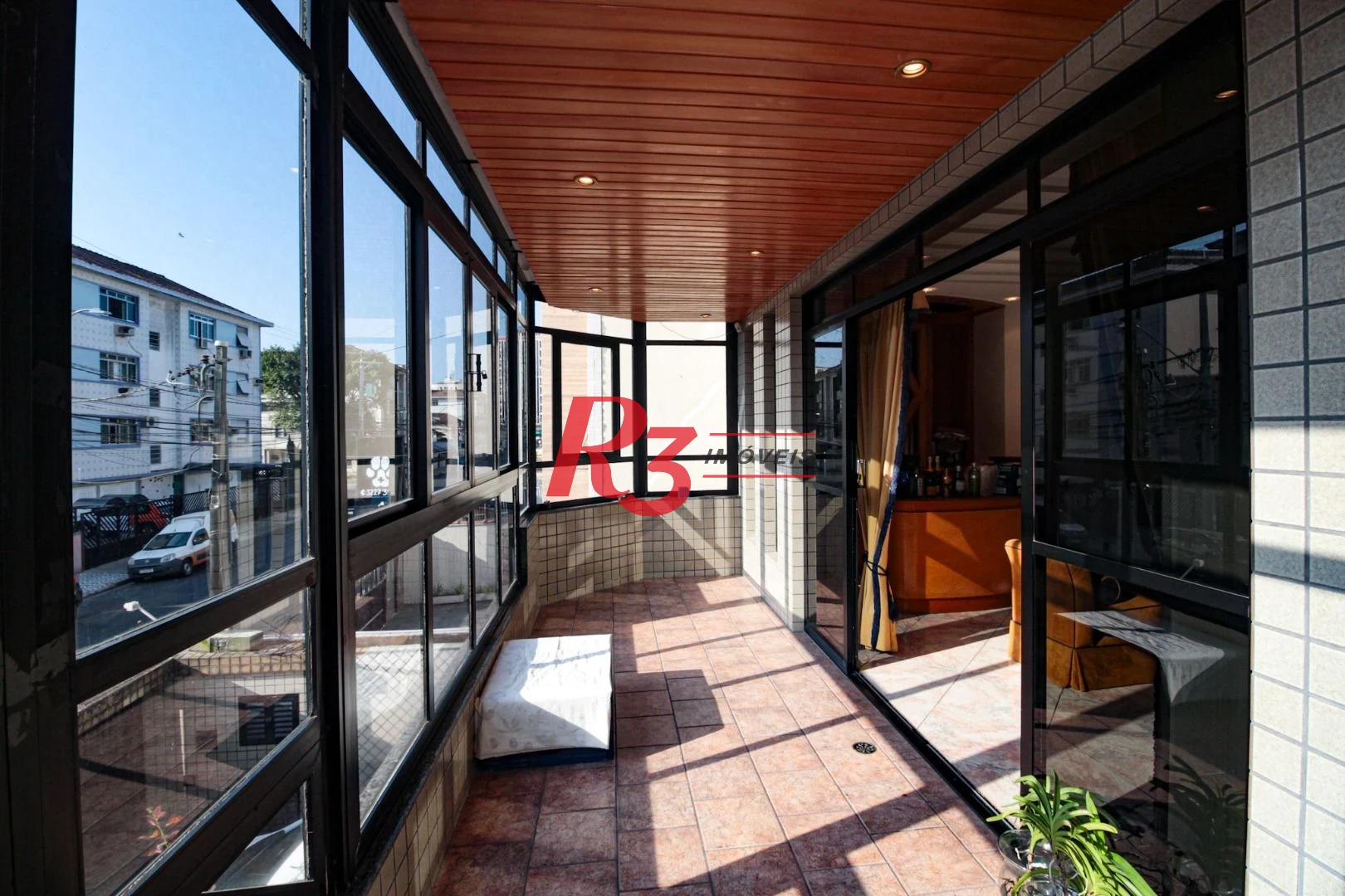 Sobrado com 5 dormitórios à venda, 258 m² - Embaré - Santos/SP