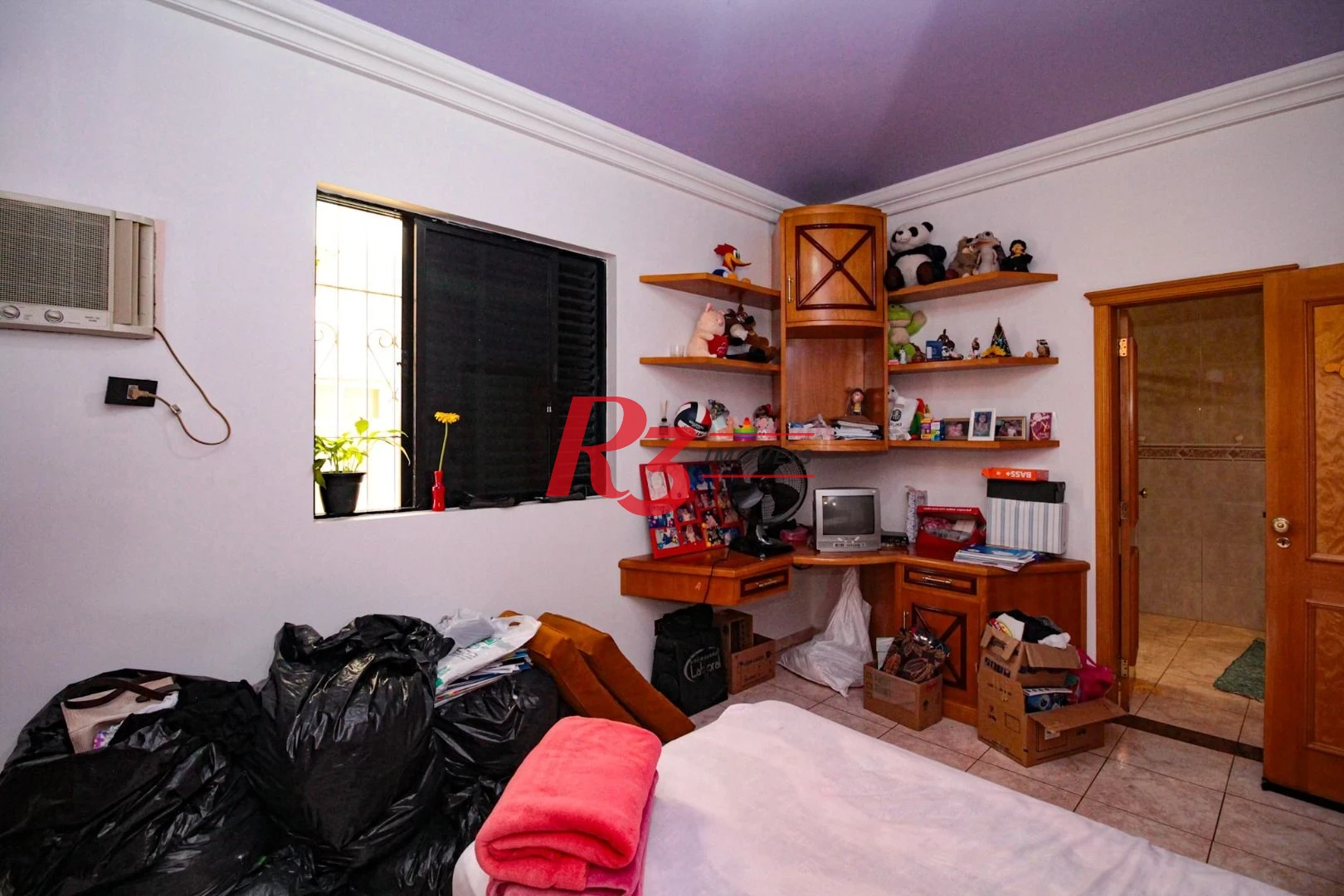 Sobrado com 5 dormitórios à venda, 258 m² - Embaré - Santos/SP