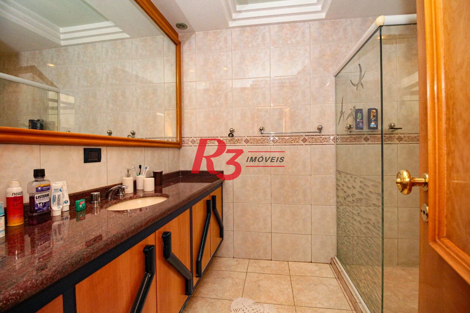 Sobrado com 5 dormitórios à venda, 258 m² - Embaré - Santos/SP