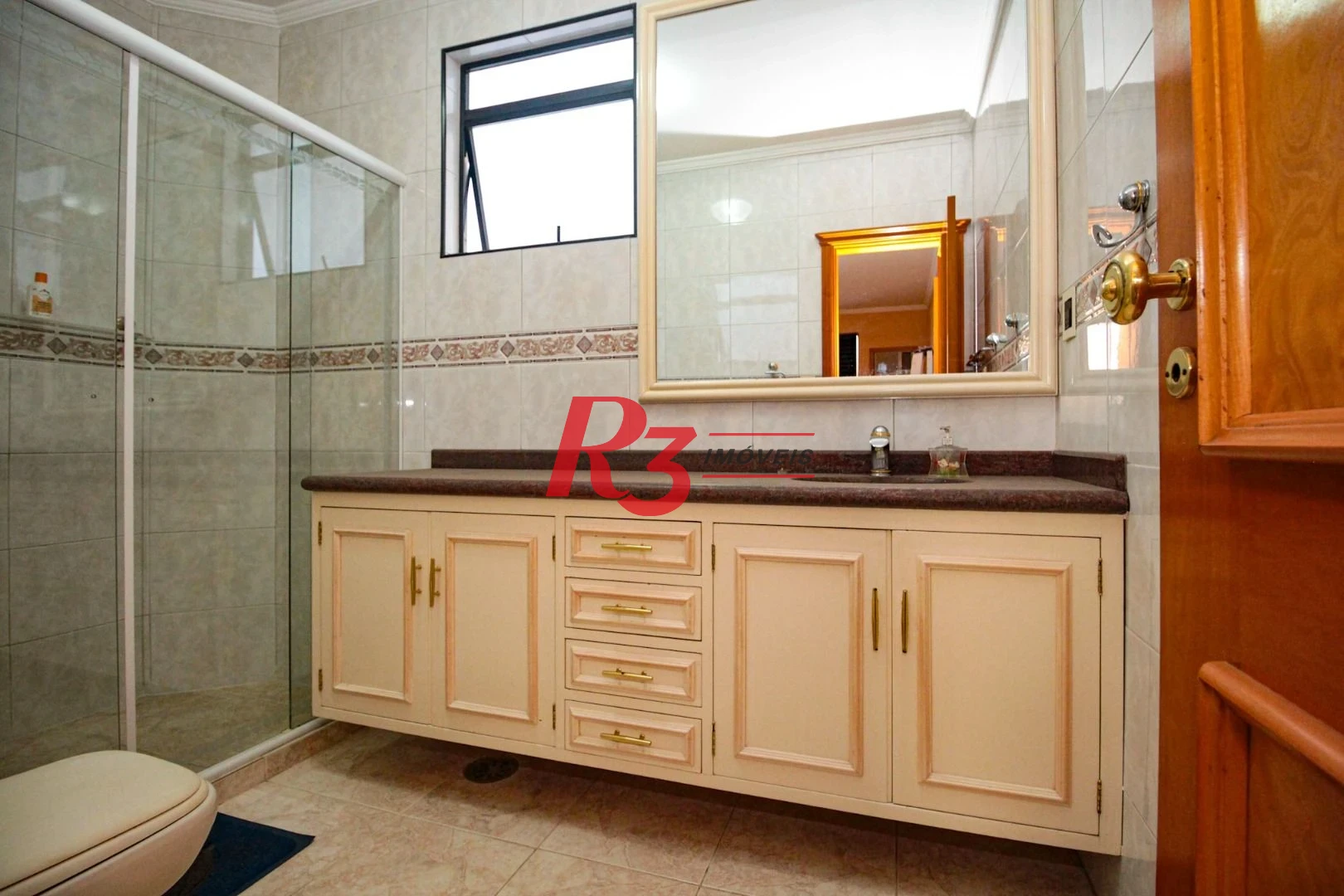 Sobrado com 5 dormitórios à venda, 258 m² - Embaré - Santos/SP