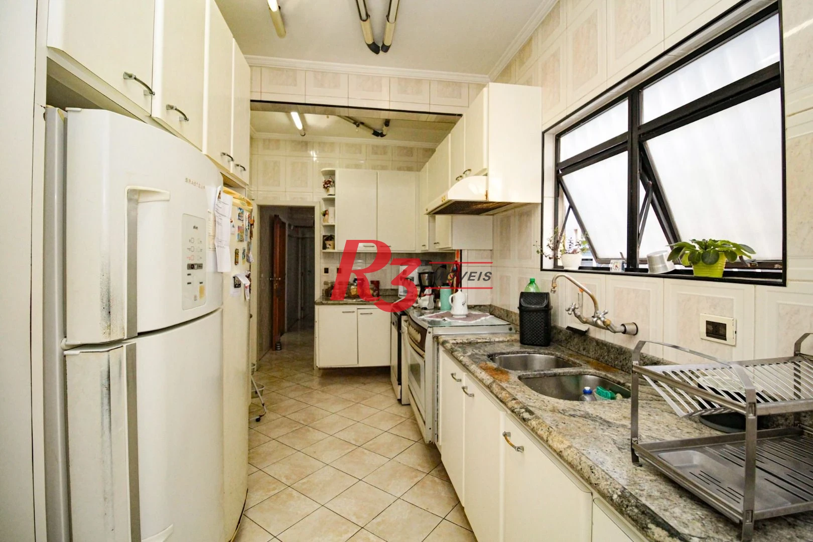 Sobrado com 5 dormitórios à venda, 258 m² - Embaré - Santos/SP