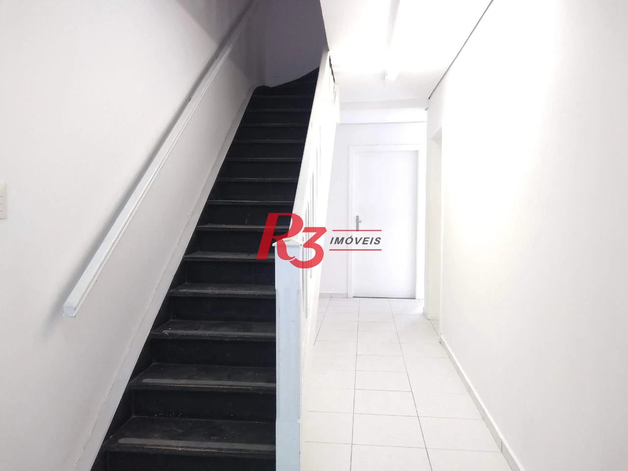Sobrado com 3 dormitórios para alugar, 210 m² - Pompéia - Santos/SP