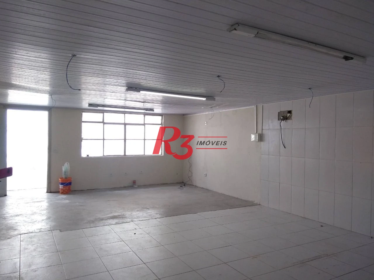 Sobrado com 3 dormitórios para alugar, 210 m² - Pompéia - Santos/SP
