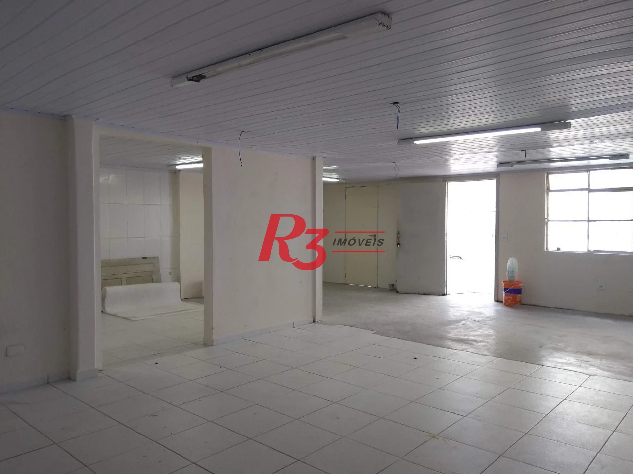 Sobrado com 3 dormitórios para alugar, 210 m² - Pompéia - Santos/SP
