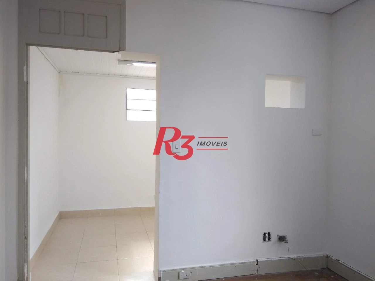 Sobrado com 3 dormitórios para alugar, 210 m² - Pompéia - Santos/SP