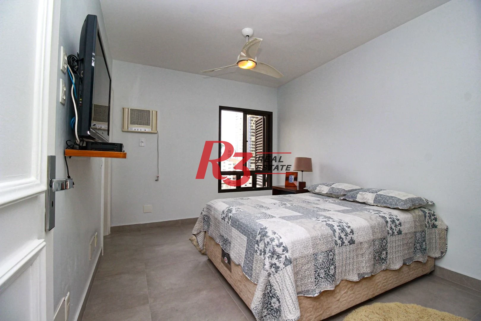 Cobertura com 3 dormitórios à venda, 310 m² por R$ 2.200.000,00 - Gonzaga - Santos/SP
