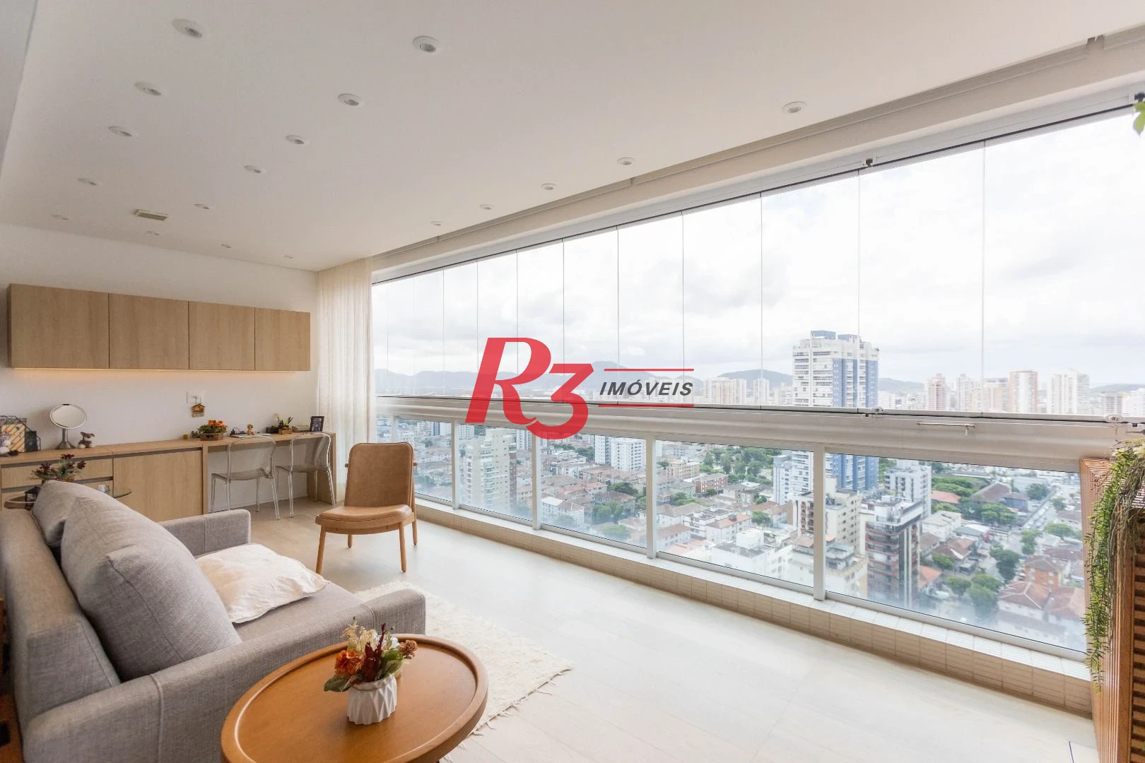 Apartamento com 1 dormitório à venda, 106 m² por R$ 2.200.000,00 - Aparecida - Santos/SP
