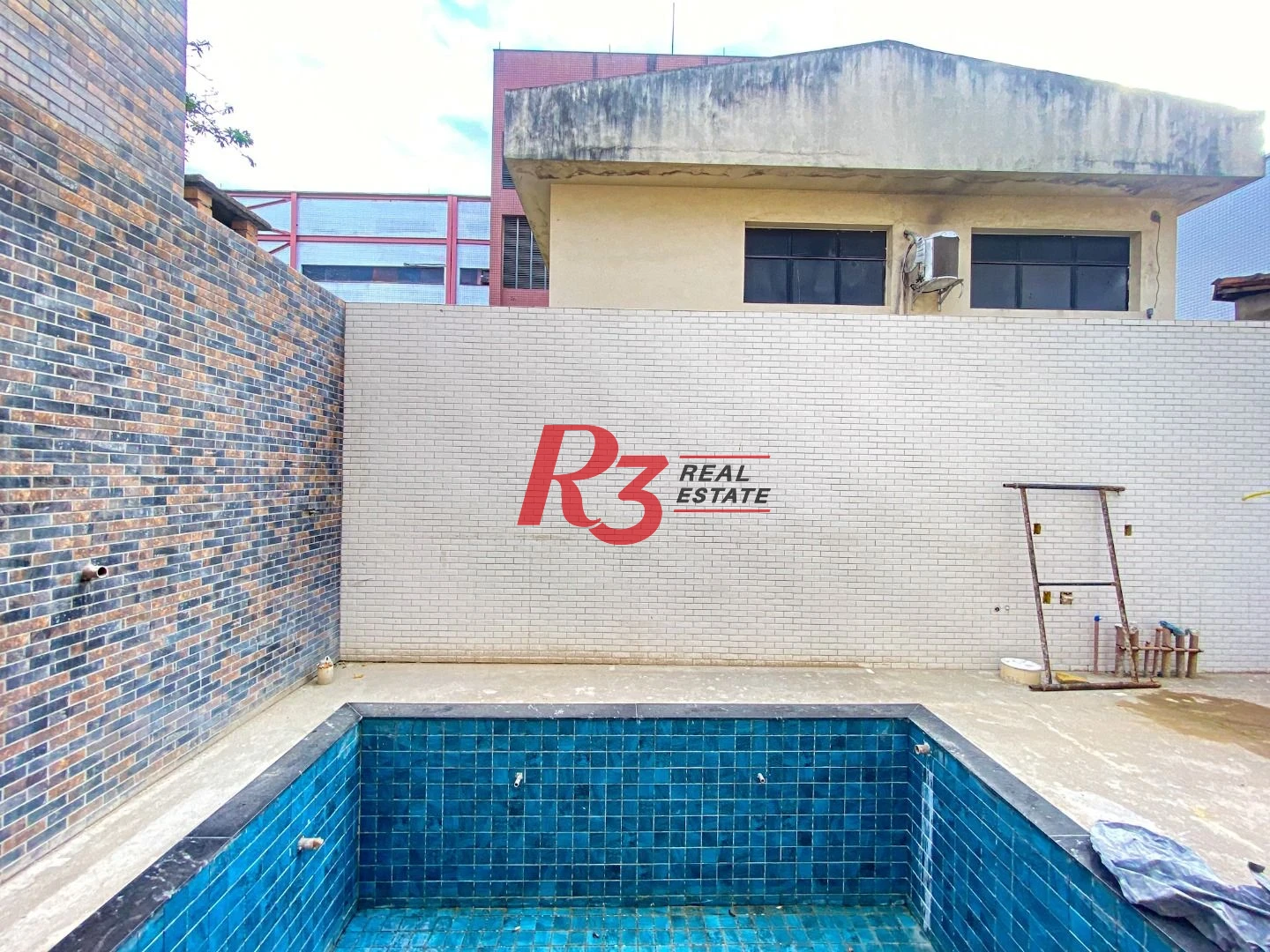 Sobrado com 3 dormitórios à venda, 140 m² - Boqueirão - Santos/SP