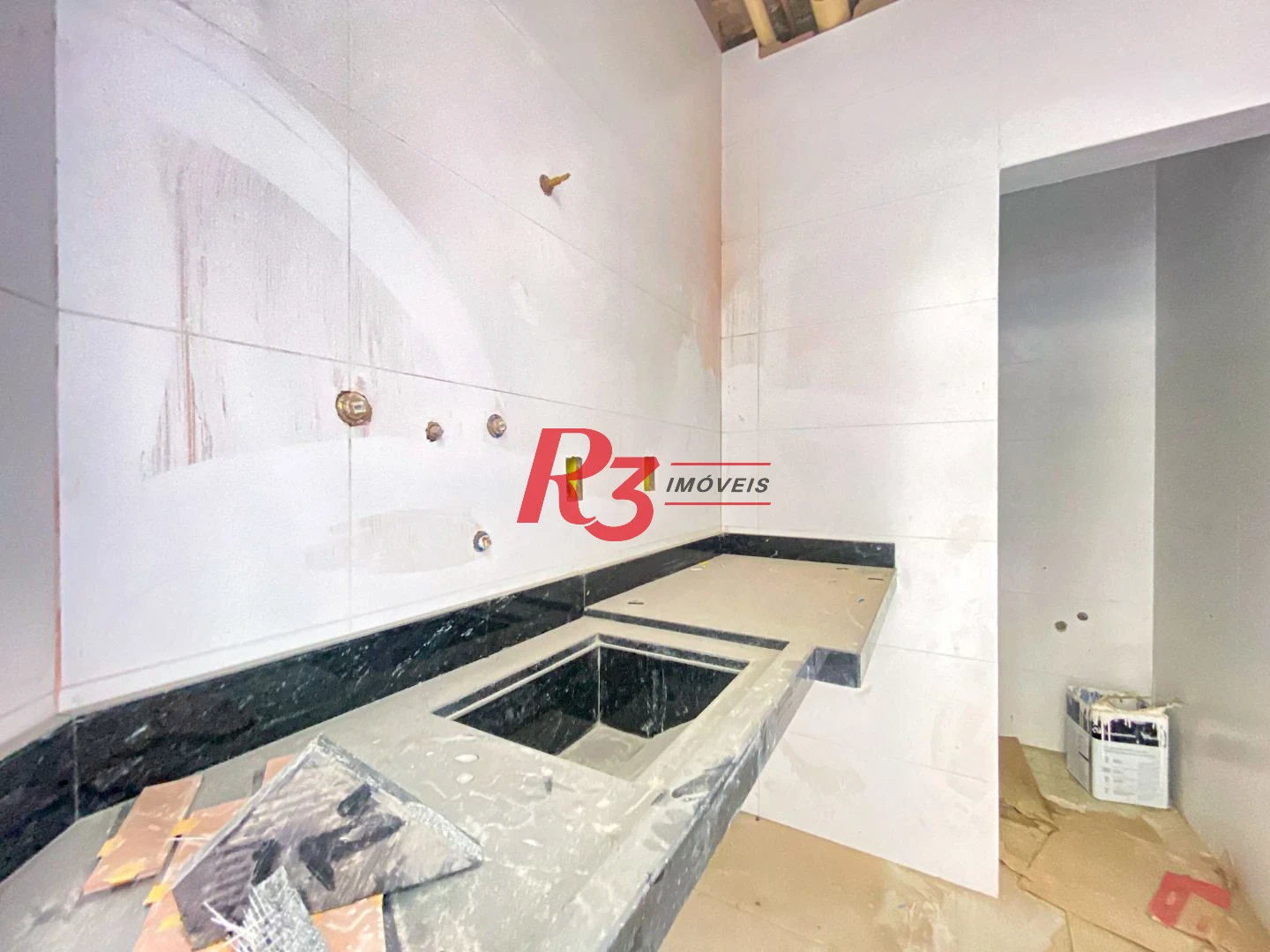 Sobrado com 3 dormitórios à venda, 140 m² - Boqueirão - Santos/SP
