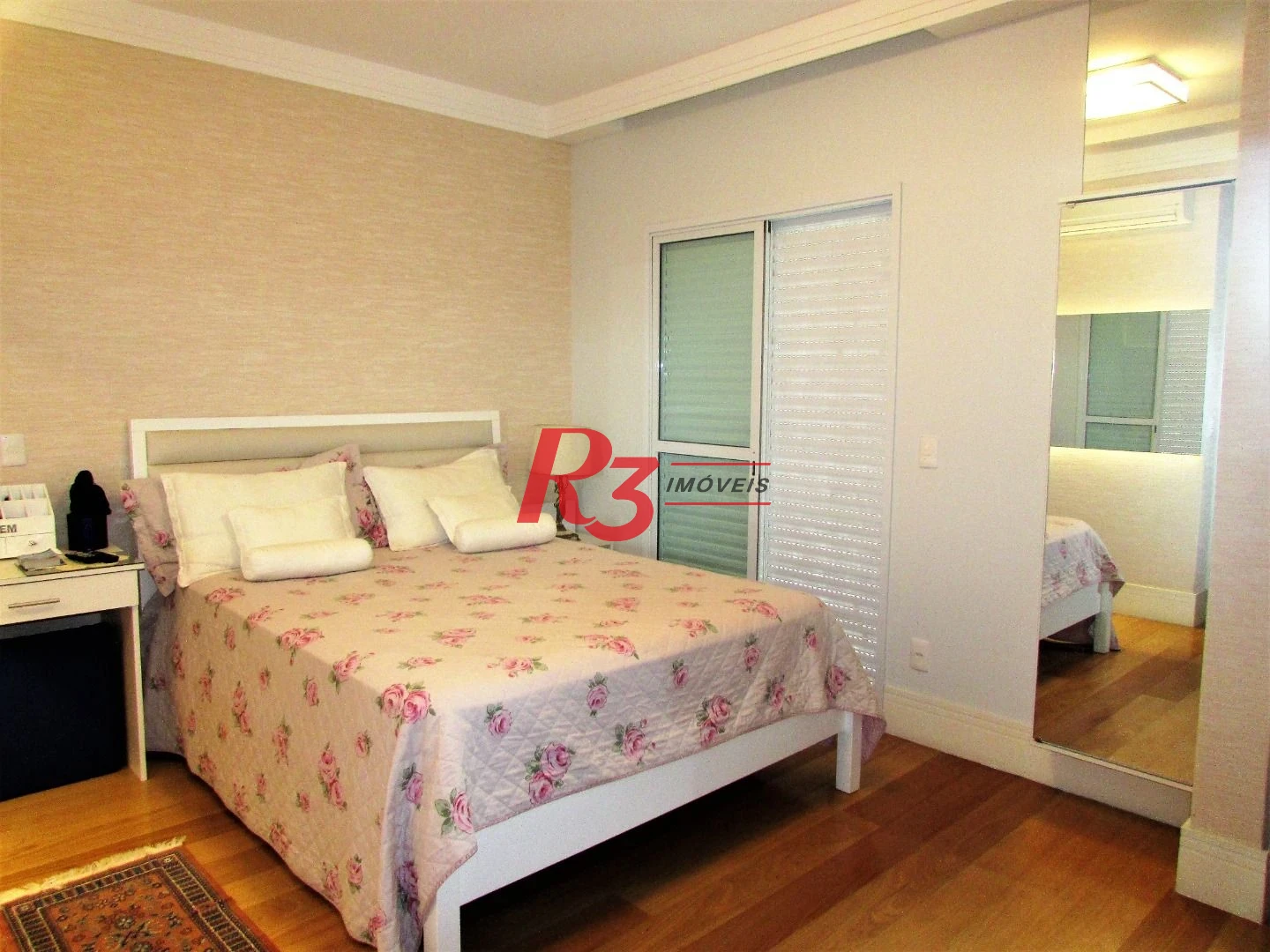 Apartamento com 3 dormitórios para alugar, 178 m² por R$ 19.000,00/mês - Gonzaga - Santos/SP