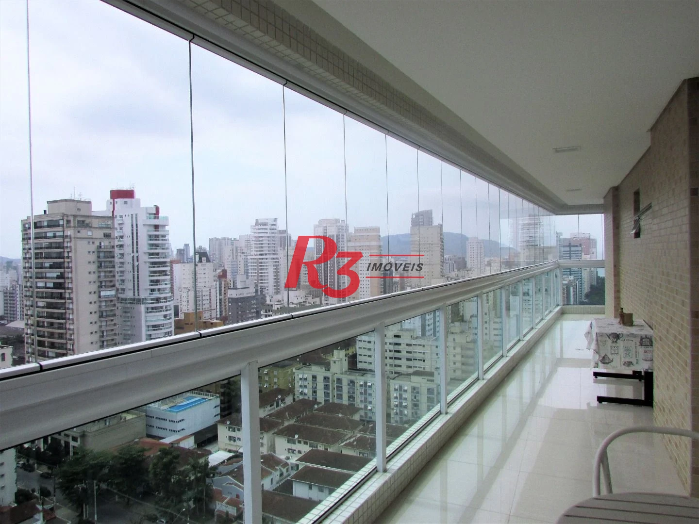 Apartamento com 3 dormitórios para alugar, 178 m² por R$ 19.000,00/mês - Gonzaga - Santos/SP