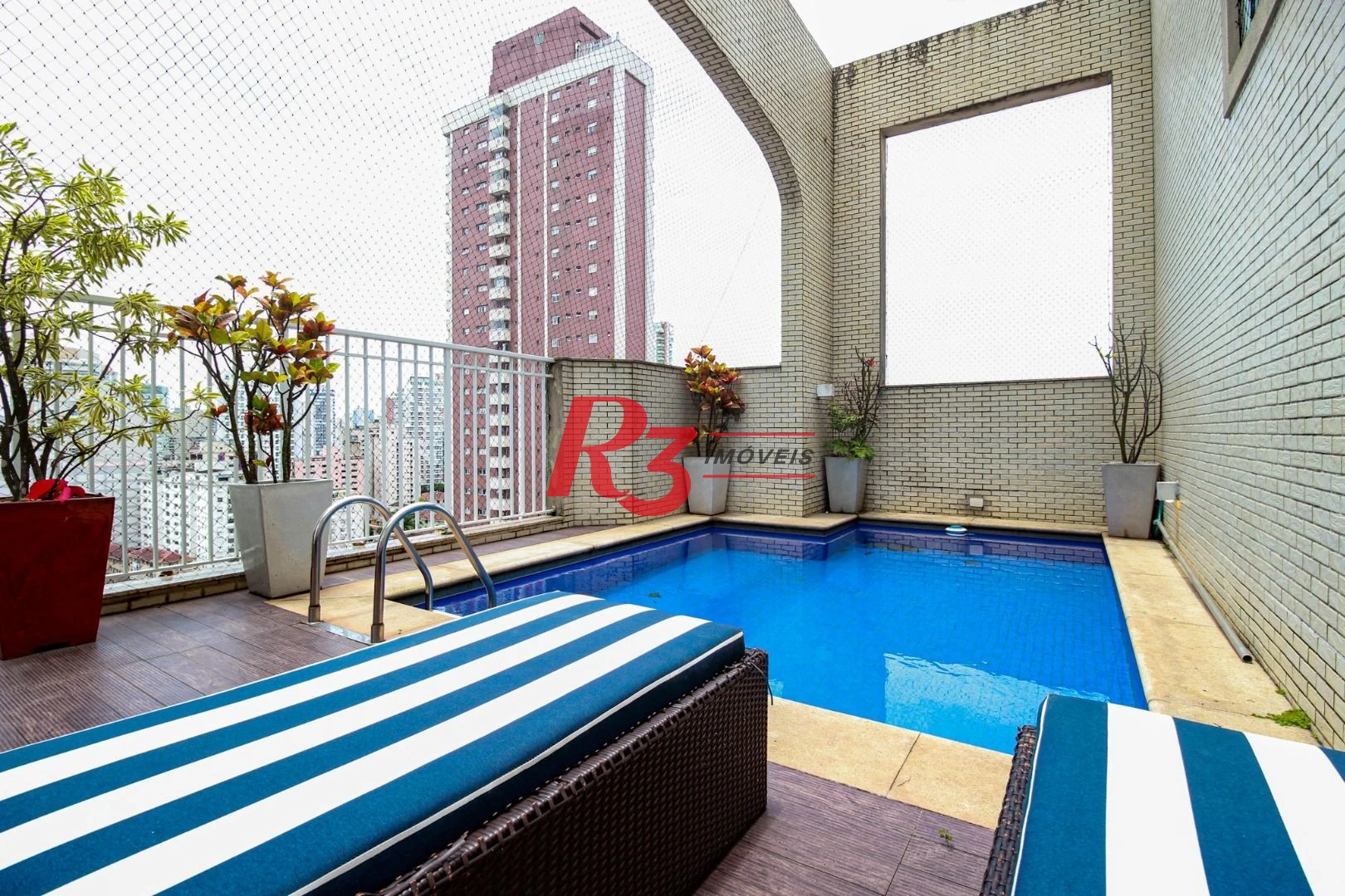 Cobertura com 4 dormitórios à venda, 430 m² por R$ 5.000.000 no Boqueirão em Santos/SP