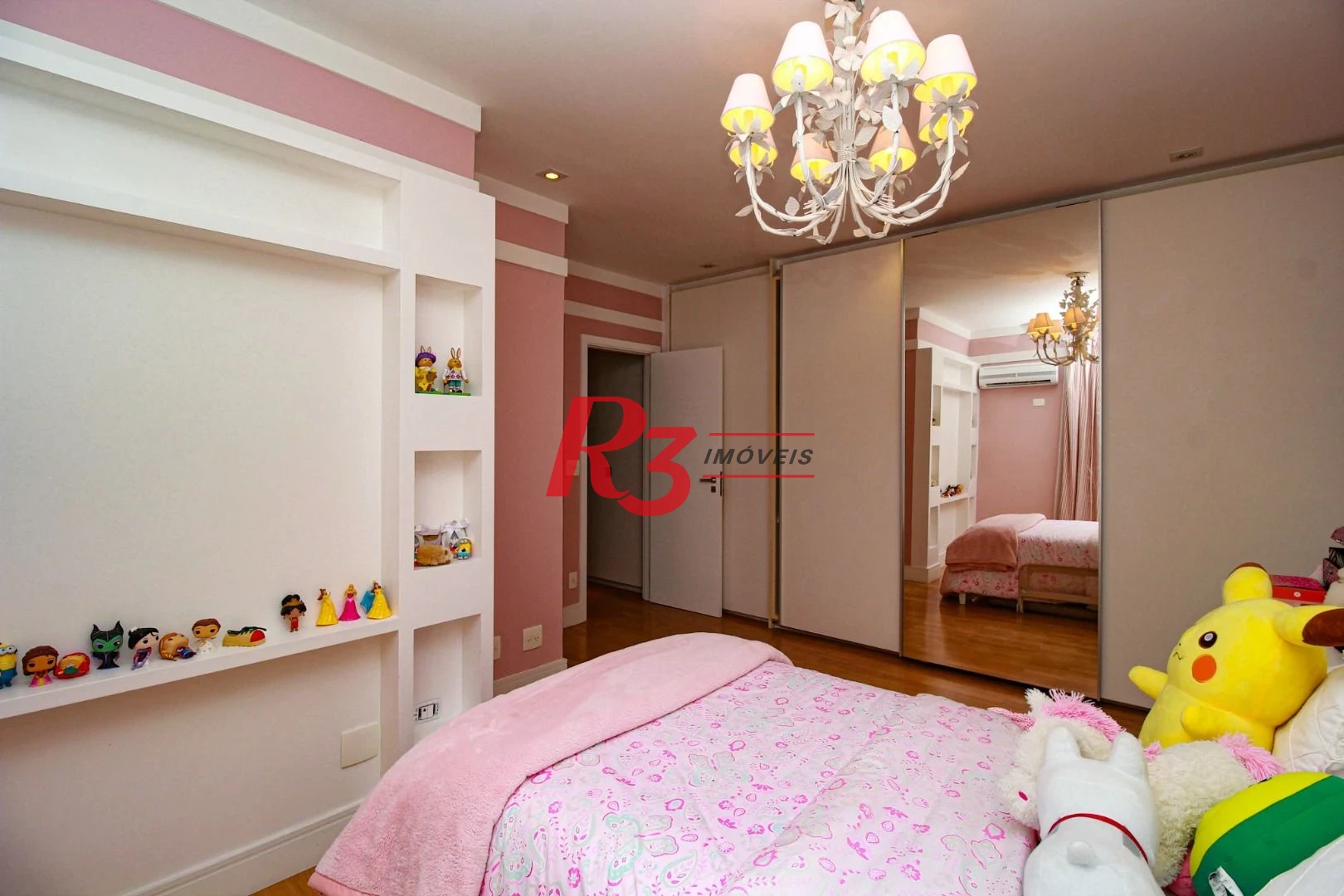 Cobertura com 4 dormitórios à venda, 430 m² por R$ 5.000.000 no Boqueirão em Santos/SP