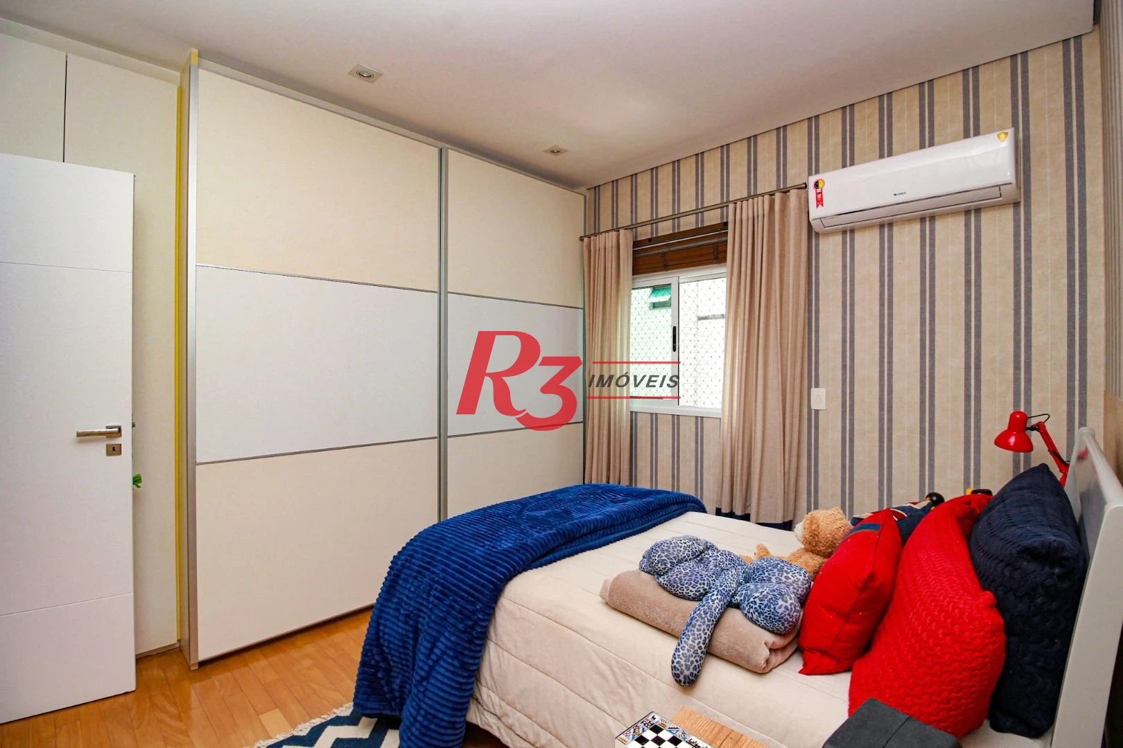Cobertura com 4 dormitórios à venda, 430 m² por R$ 5.000.000 no Boqueirão em Santos/SP