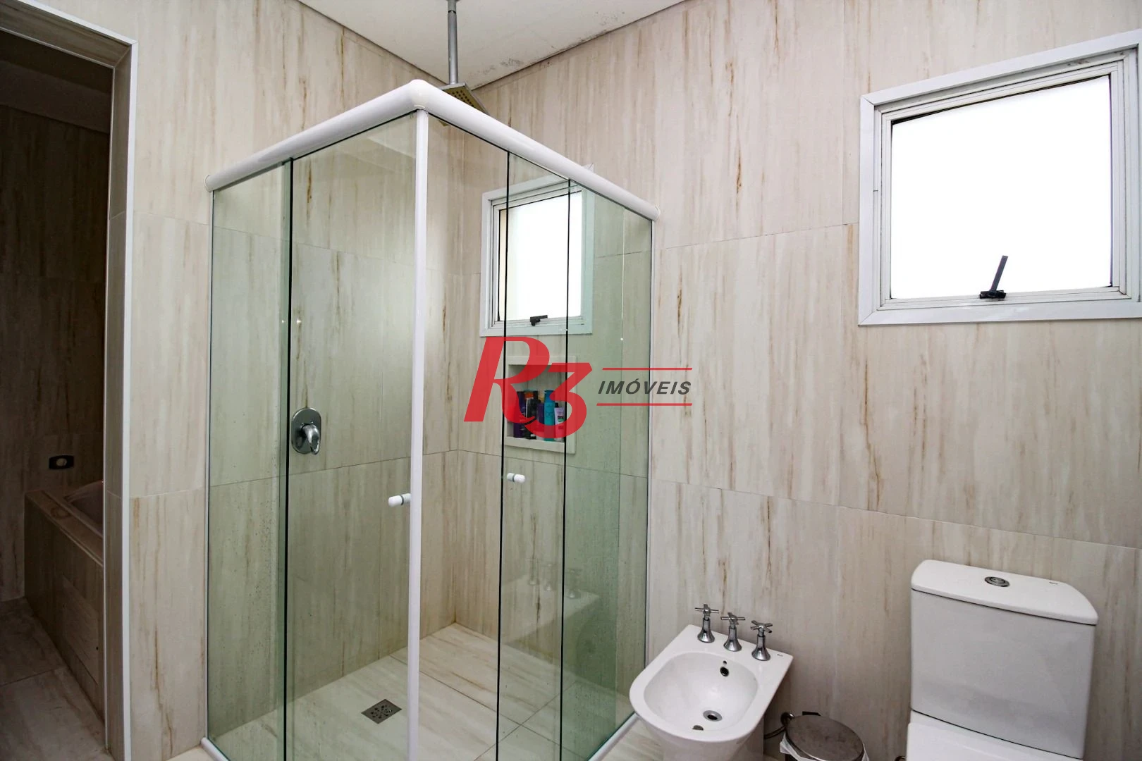 Cobertura com 4 dormitórios à venda, 430 m² por R$ 5.000.000 no Boqueirão em Santos/SP