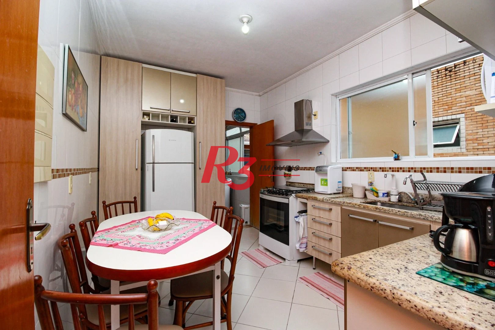 Casa triplex com 3 suítes, à venda, 181 m² por R$ 622.000,00 - Vila Valença - São Vicente/SP