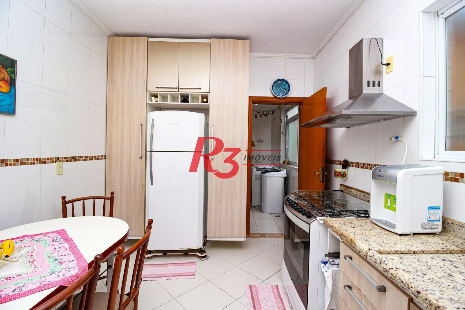 Casa triplex com 3 suítes, à venda, 181 m² por R$ 622.000,00 - Vila Valença - São Vicente/SP