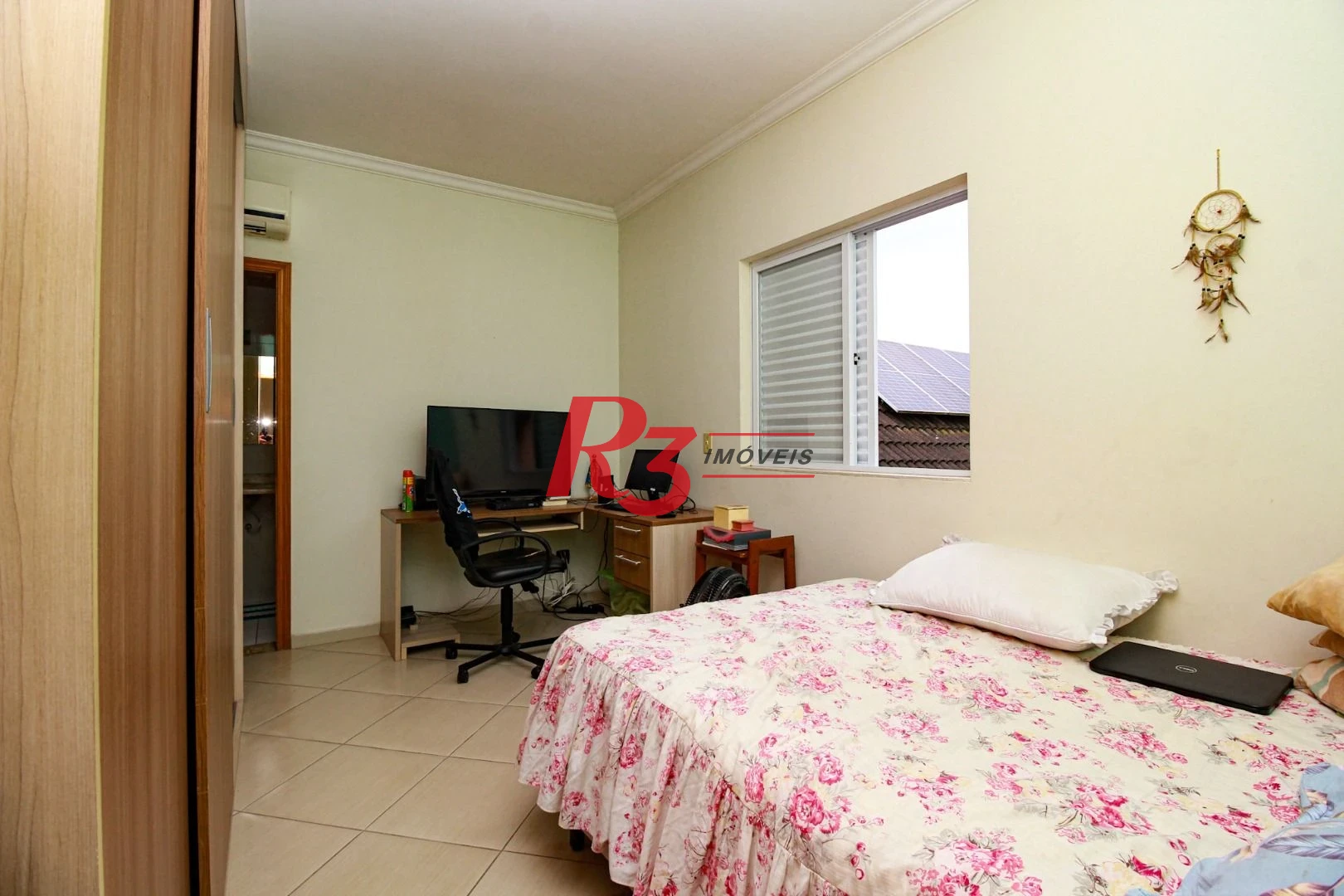 Casa triplex com 3 suítes, à venda, 181 m² por R$ 622.000,00 - Vila Valença - São Vicente/SP