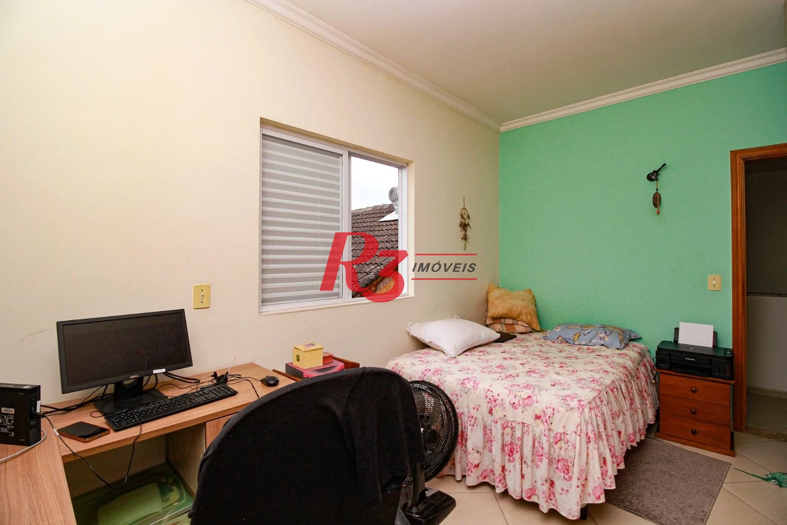 Casa triplex com 3 suítes, à venda, 181 m² por R$ 622.000,00 - Vila Valença - São Vicente/SP