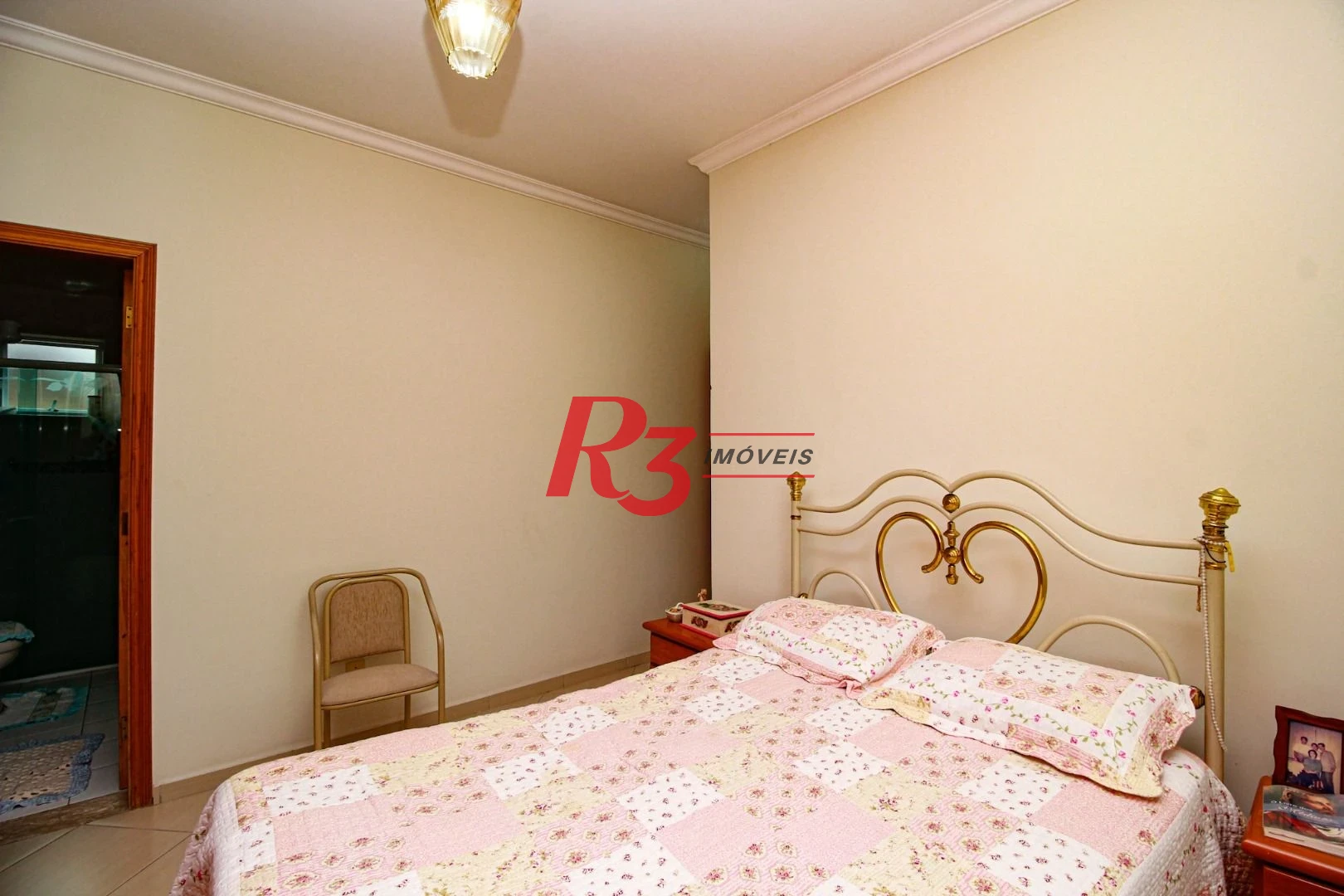 Casa triplex com 3 suítes, à venda, 181 m² por R$ 622.000,00 - Vila Valença - São Vicente/SP