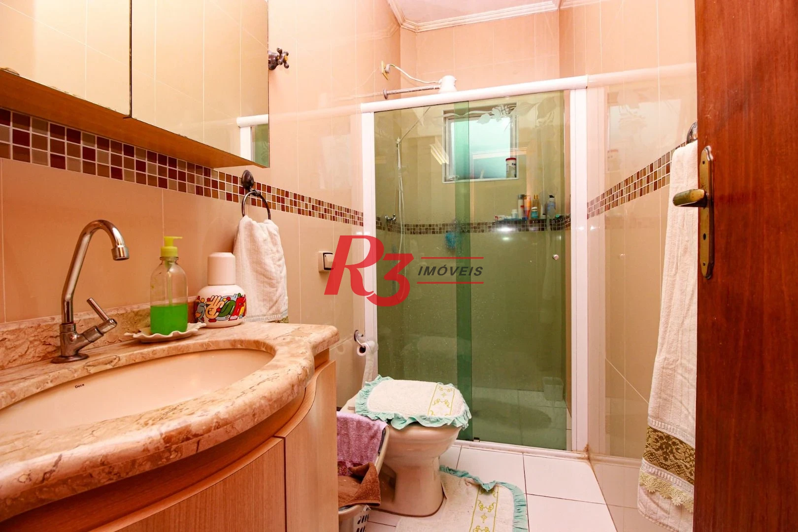 Casa triplex com 3 suítes, à venda, 181 m² por R$ 622.000,00 - Vila Valença - São Vicente/SP