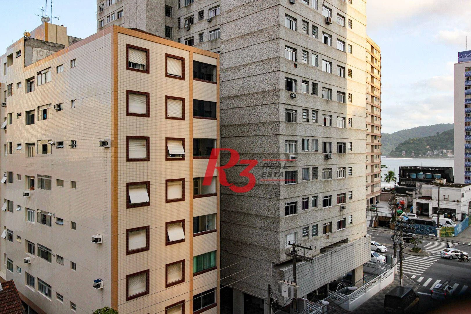 Apartamento com 2 dormitórios à venda, 99 m² por R$ 580.000,00 - Centro - São Vicente/SP