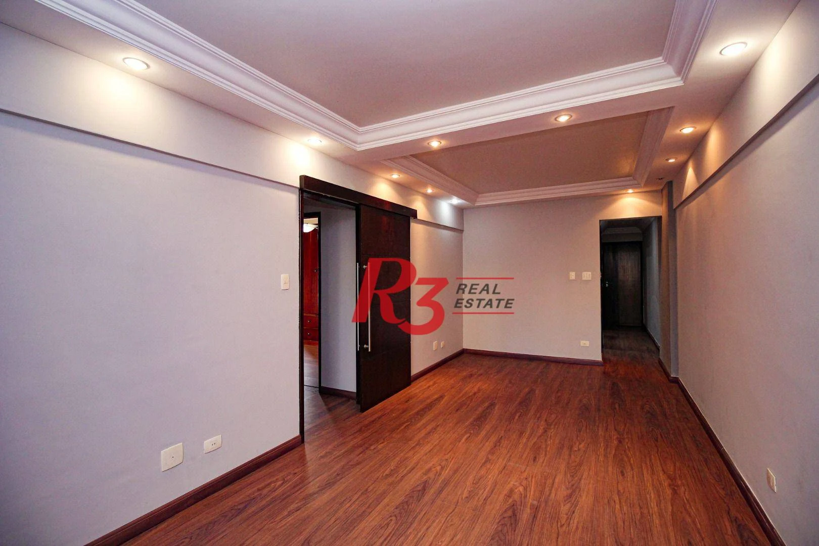 Apartamento com 2 dormitórios à venda, 99 m² por R$ 580.000,00 - Centro - São Vicente/SP
