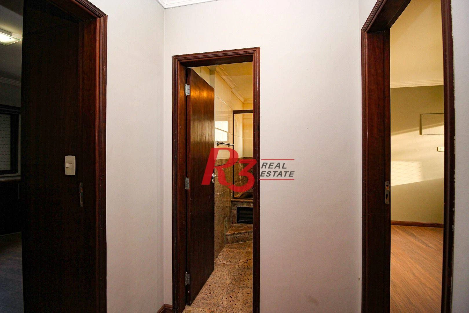 Apartamento com 2 dormitórios à venda, 99 m² por R$ 580.000,00 - Centro - São Vicente/SP