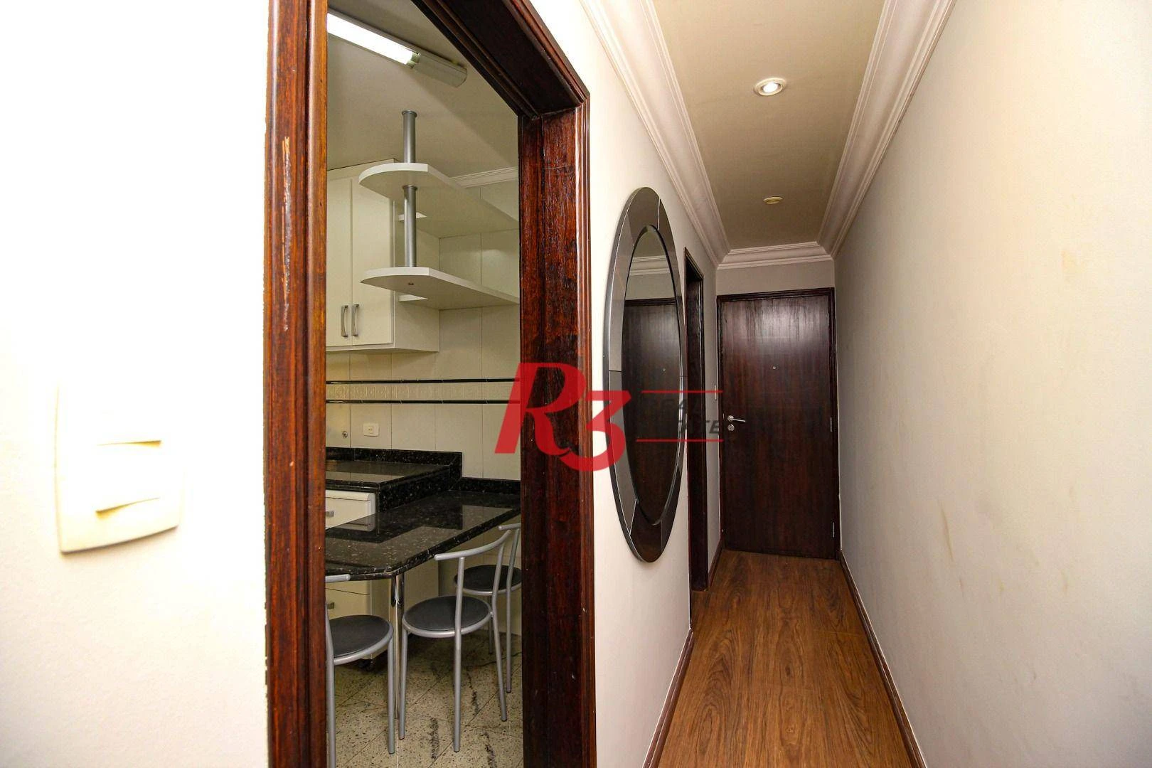 Apartamento com 2 dormitórios à venda, 99 m² por R$ 580.000,00 - Centro - São Vicente/SP