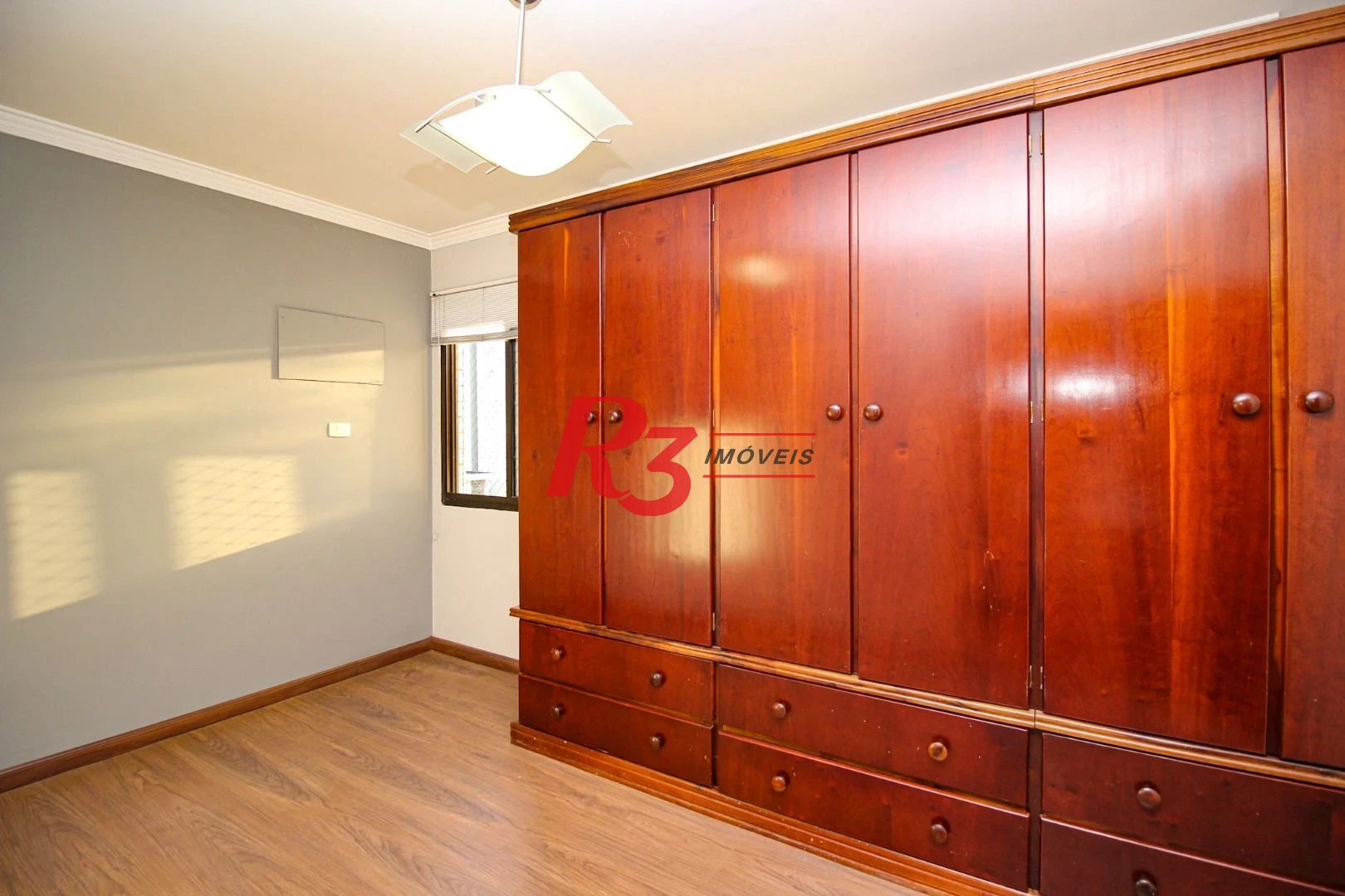 Apartamento com 2 dormitórios à venda, 99 m² por R$ 580.000,00 - Centro - São Vicente/SP