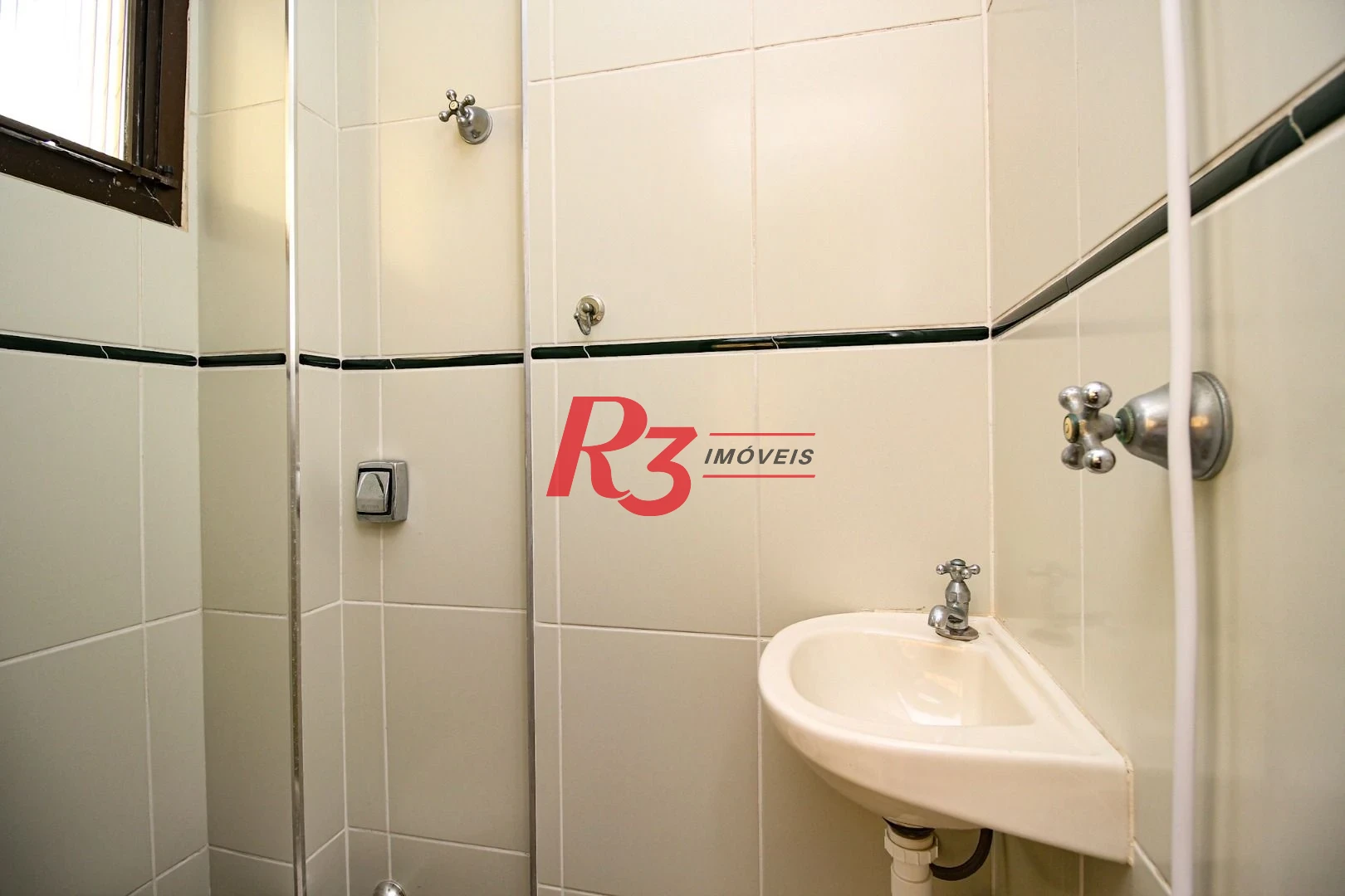 Apartamento com 2 dormitórios à venda, 99 m² por R$ 580.000,00 - Centro - São Vicente/SP