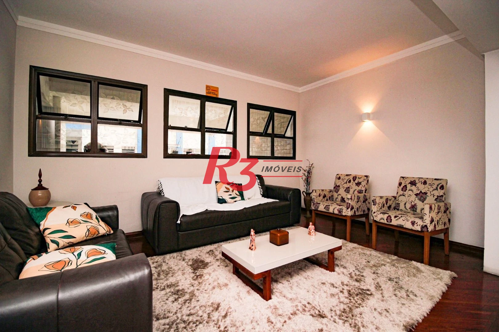 Apartamento com 2 dormitórios à venda, 99 m² por R$ 580.000,00 - Centro - São Vicente/SP