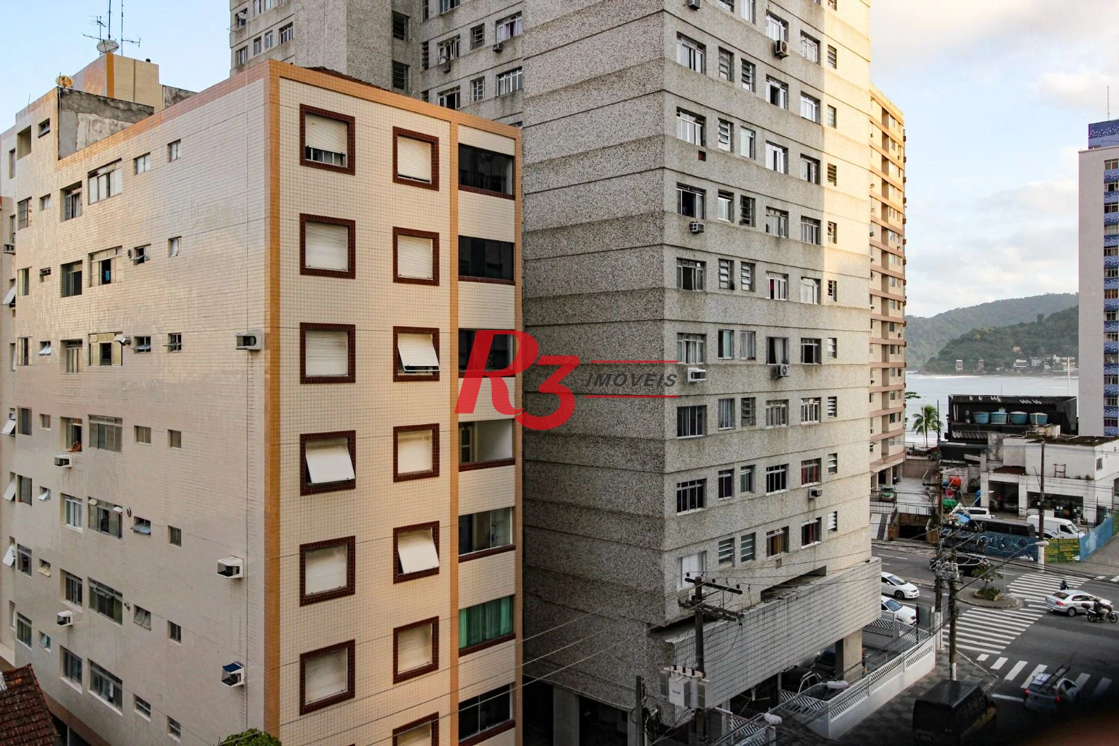 Apartamento com 2 dormitórios à venda, 99 m² por R$ 580.000,00 - Centro - São Vicente/SP