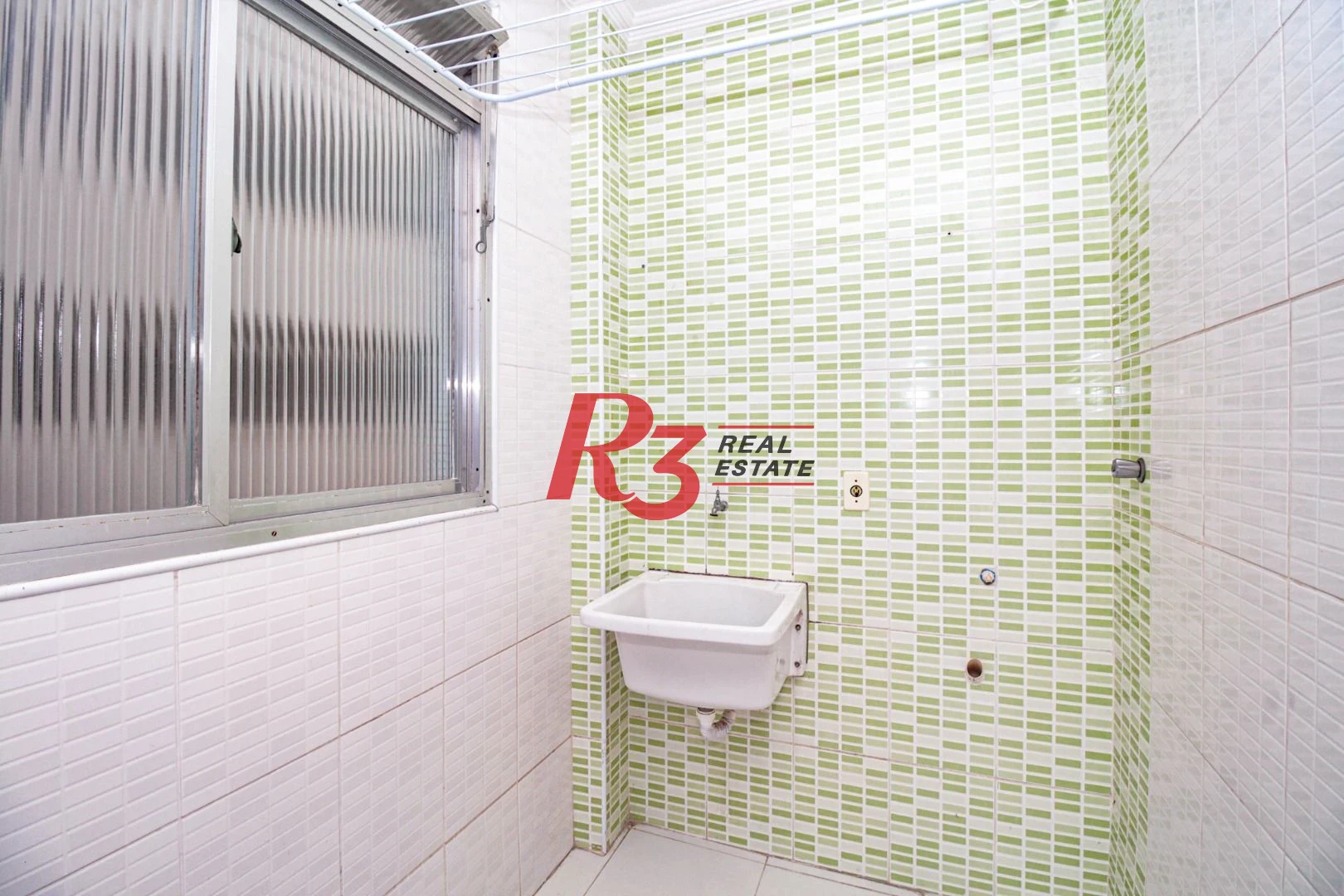 Apartamento com 3 dormitórios, 140 m² - venda por R$ 790.000,00 ou aluguel por R$ 5.900,00/mês - Marapé - Santos/SP