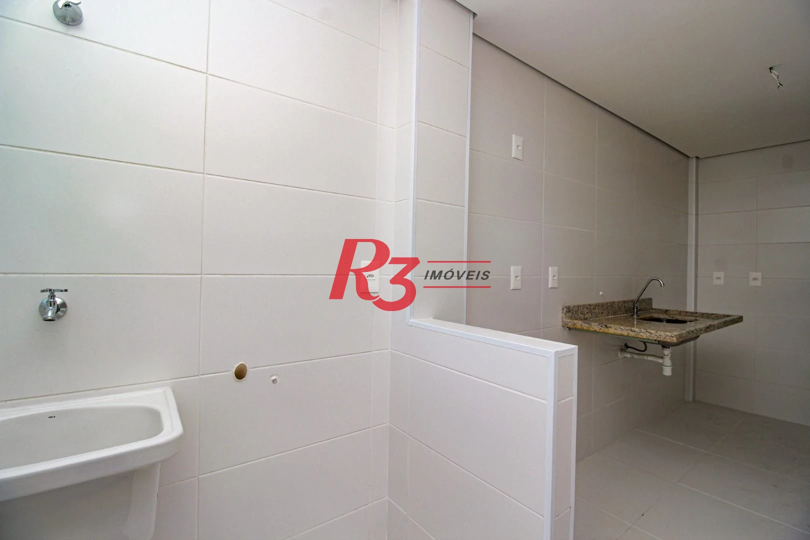 Apartamento com 2 dormitórios à venda, 78 m² por R$ 850.000,00 - Marapé - Santos/SP
